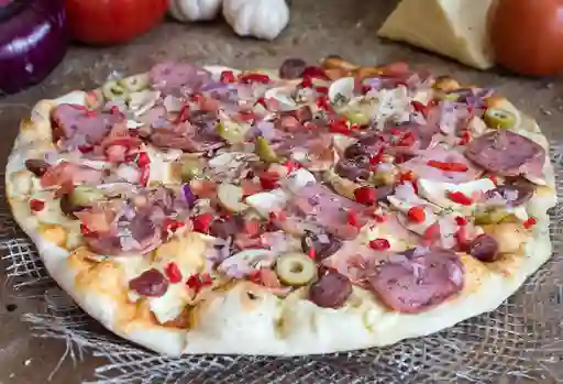 Pizza Manyare + GASEOSA GRATIS