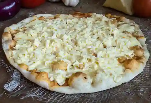 Pizza Solo Queso + GASEOSA GRATIS
