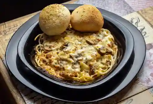 Pasta Fetuccini Champiñón Al Ajillo