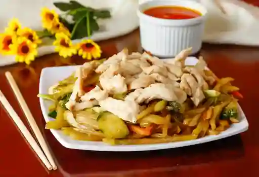 Chop Suey con Pollo