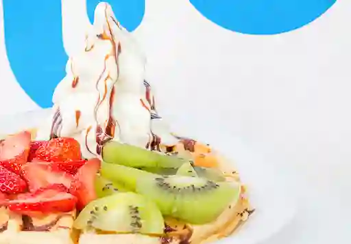 Waffle con Helado de Yogurt y Fruta