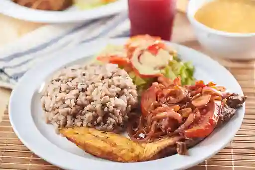 Ejecutivo Carne en Bistec