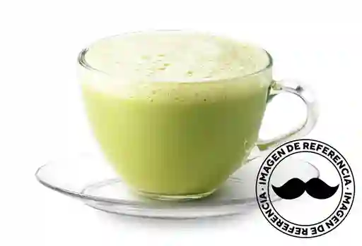 Matcha Latte en Leche de Almendra Hecha en Casa