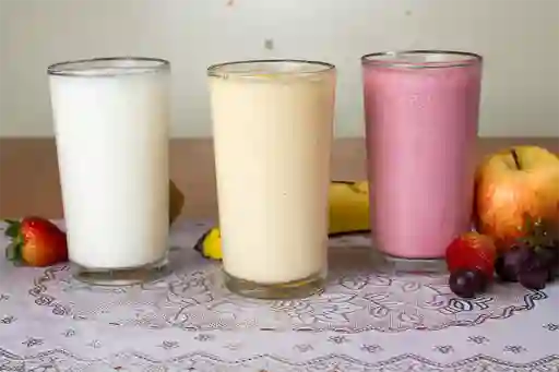 Jugos Naturales en Leche