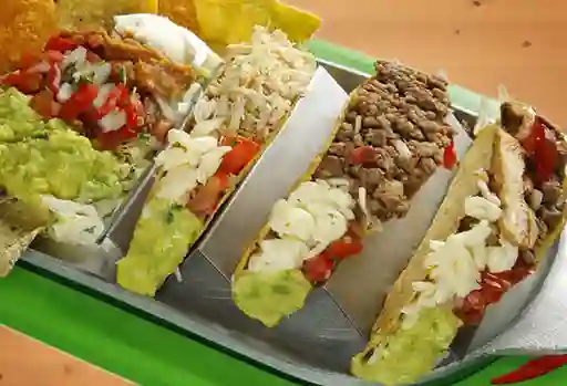 Trio Tacos Tortilla Maiz