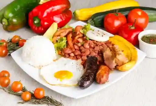 Bandejita Paisa Jaramillo y Jugo