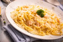 Fetuccini Camaronero Parmesano 