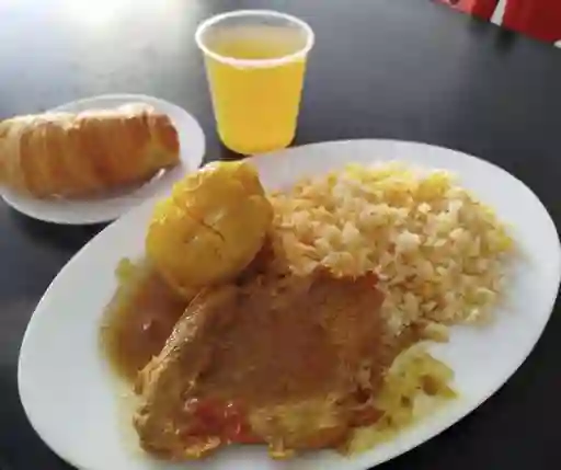 Combo 4 + Vaso de Fruta