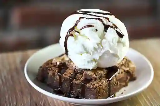 Brownie con Helado + Topping