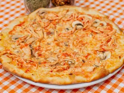 Pizza Pollo y Champiñones