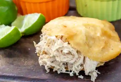 Arepa con Pollo