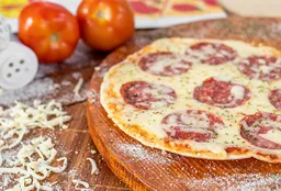 Pizza Salami Original Mas Extra de Queso