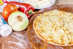 Pizza Mediana Pollo y Queso