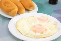 Huevos Fritos y Pan