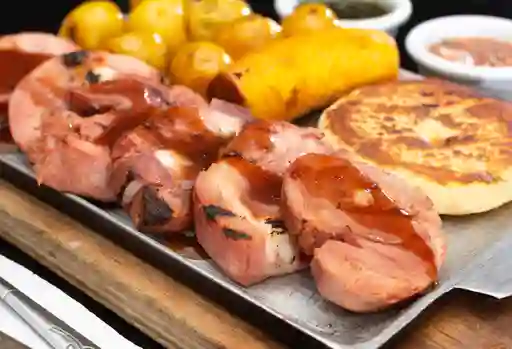 Costillas Bbq: Gratis Sopa y Limonada