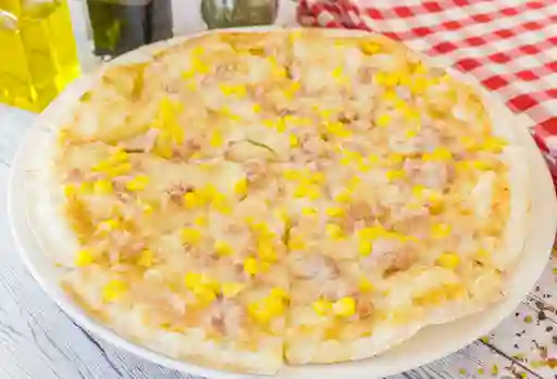 Pizza Tocineta y Maíz