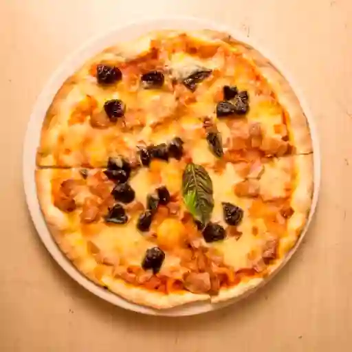 Pizza Tocineta y Ciruela