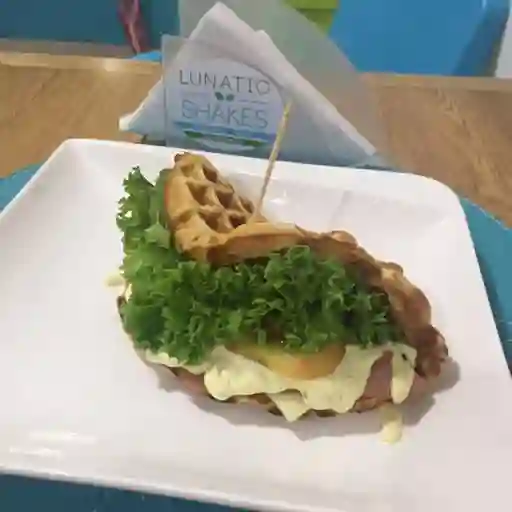 Sándwich Waffles Jamón