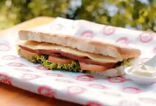 Sándwich Básico