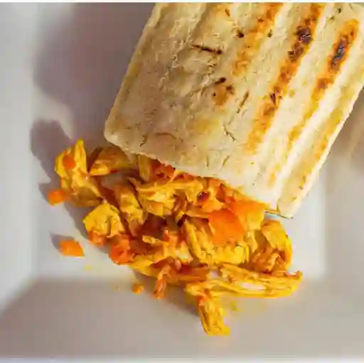 Cuadri Arepa con Pollo