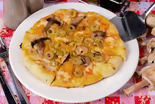 Pizza Mediterránea 