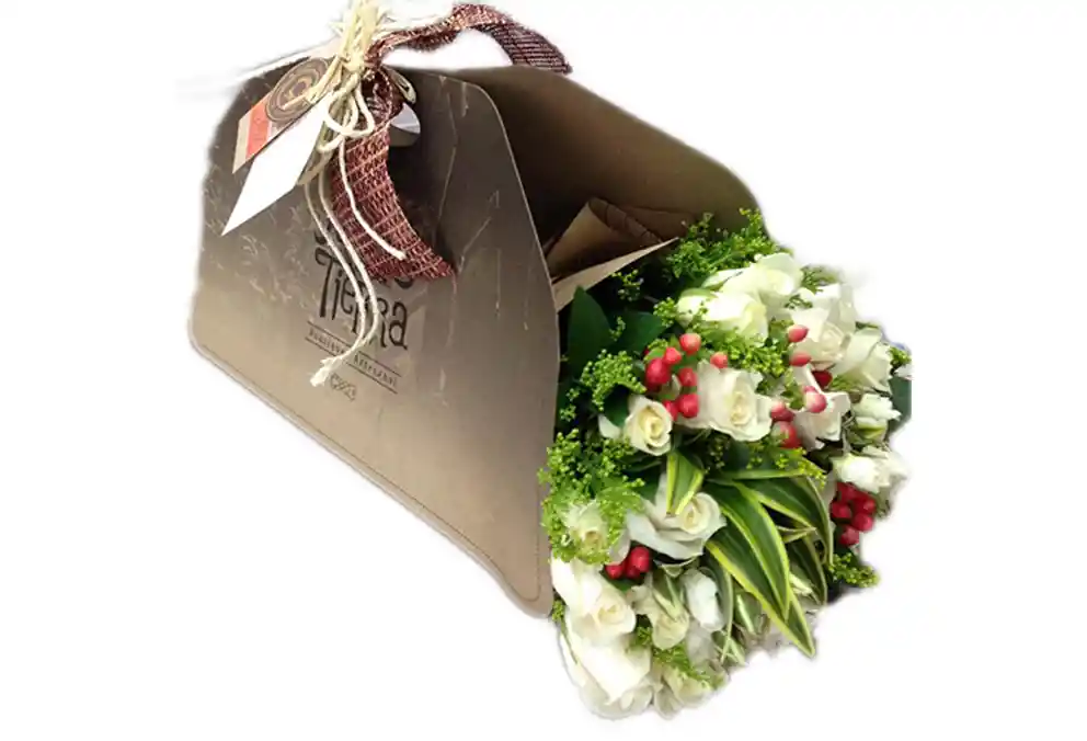 Caja maletin con 24 rosas