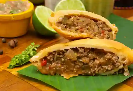 Empanada Solo Carne