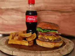 Cheeseburger con Papas y Coca Cola