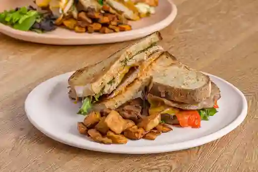 Combo Sándwich Lomo Fino 