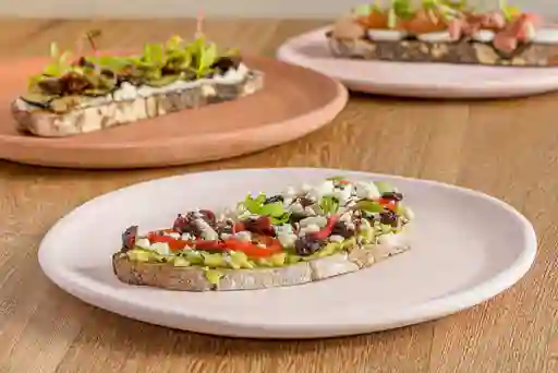 Tostada de Aguacate