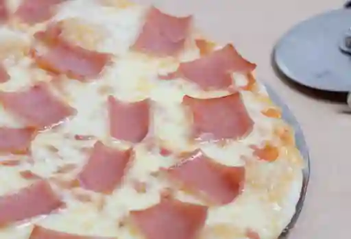 Pizza Jamón y Queso 