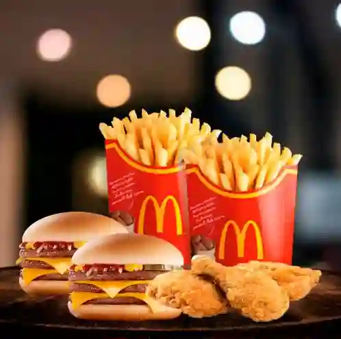 2 Hamb Doble con Queso + 2 Papas Grandes + 3 Piezas de Pollo