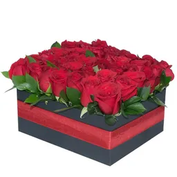 Caja Deluxe Con Rosas 42 U