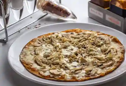 Pizza Personal de Pollo con Champiñones