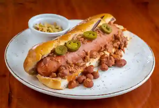 Hot Dog Chili, Queso y Jalapeños
