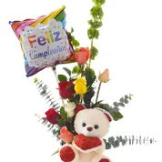 Arreglo Floral Rosas + Globo y Peluche