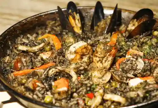 Paella Marinera Negra