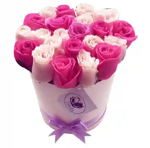 Caja cilindrica rosada con rosas fucsia y lila 