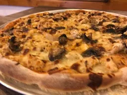 Pizza Familiar Extragrande Pollo y Champiñones