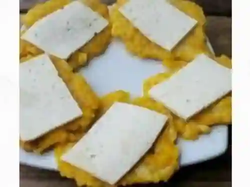 Patacones con Queso