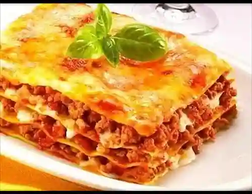 Lasagna de carne de res