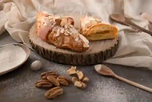 Croissant de Almendras X10 Unidades