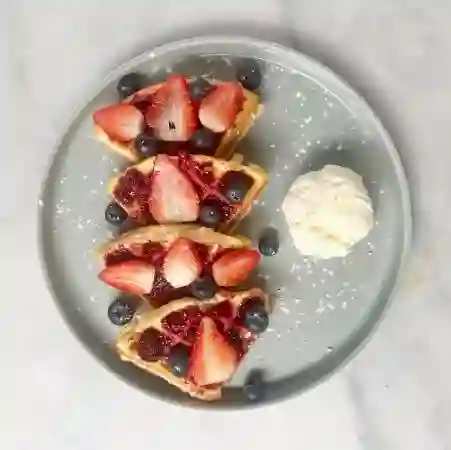 Waffle de frutos rojos