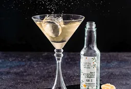 Cocktail Herbal Lychee Martini