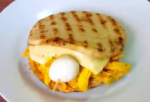 Arepa Rellena de Pollo