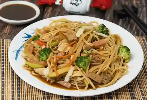 Chow Mein (pasta)