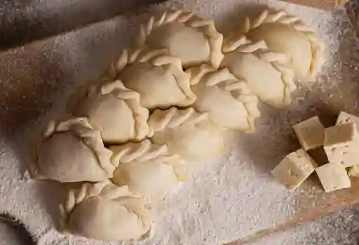 Mini Empanadas de Pollo
