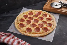 Pizza con Salami