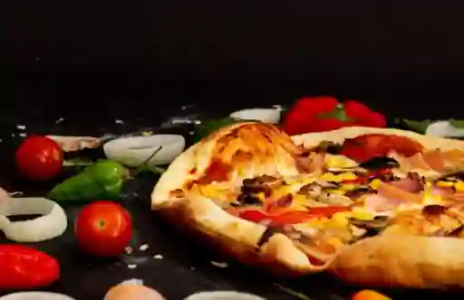 Pizza Maíz Pollo Tocineta