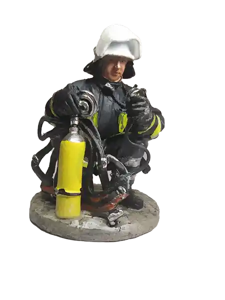 Nd Figura Coleccionable Bombero 100